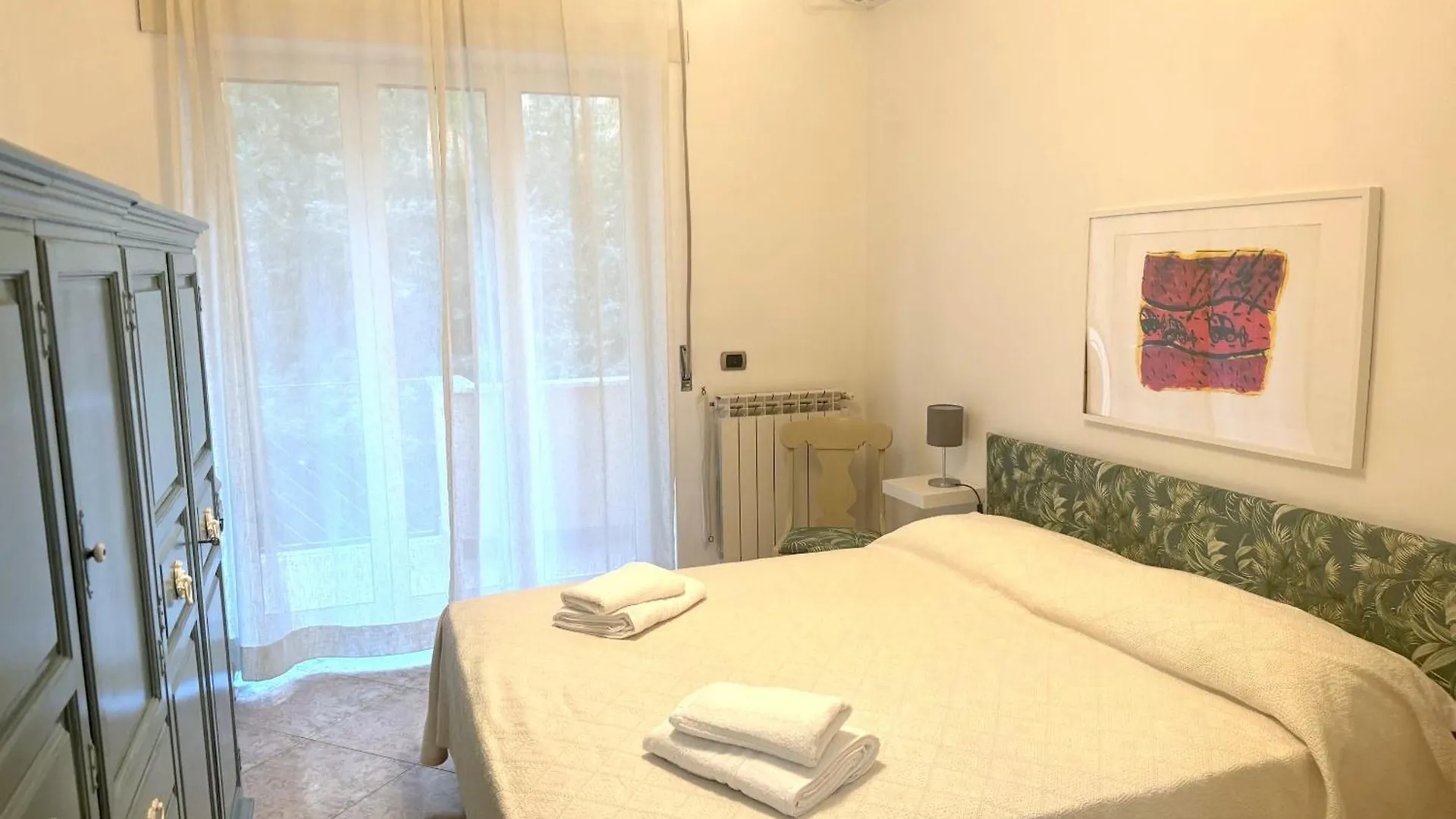נאפולי Family House Vomero דירה